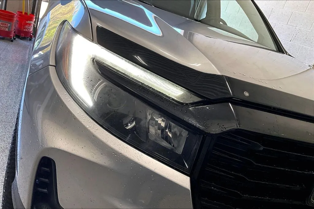 Honda Ridgeline photo 32