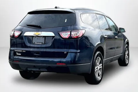 More photos of 2017 Chevrolet Traverse LT at Lakeside Automotive Group, MI