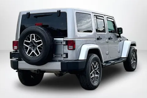 More photos of 2017 Jeep Wrangler Unlimited Sahara at Lakeside Automotive Group, MI
