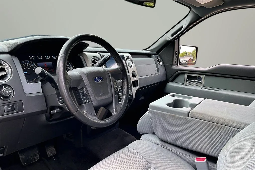 Ford F-150 photo 13