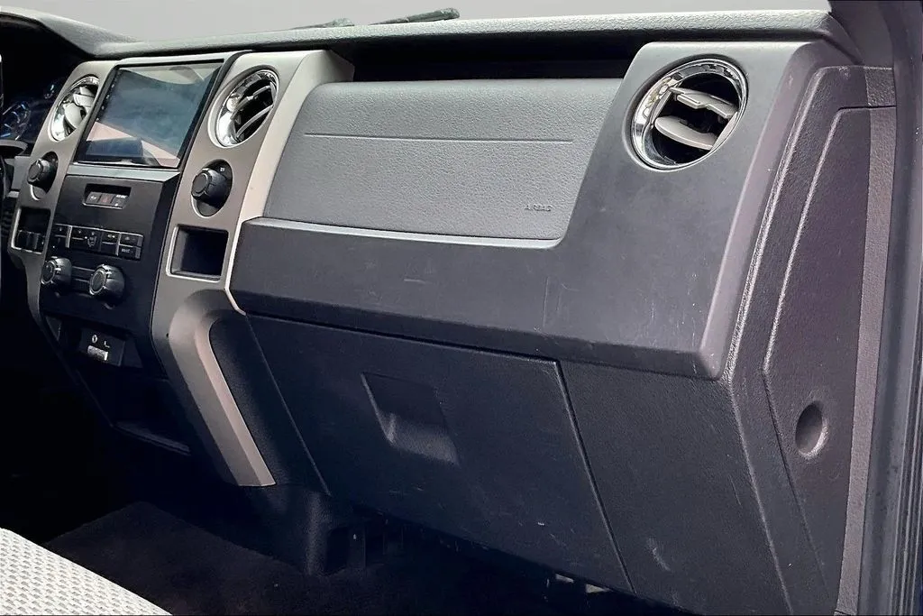 Ford F-150 photo 21
