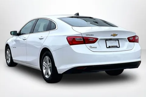 More photos of 2022 Chevrolet Malibu LS at Lakeside Automotive Group, MI