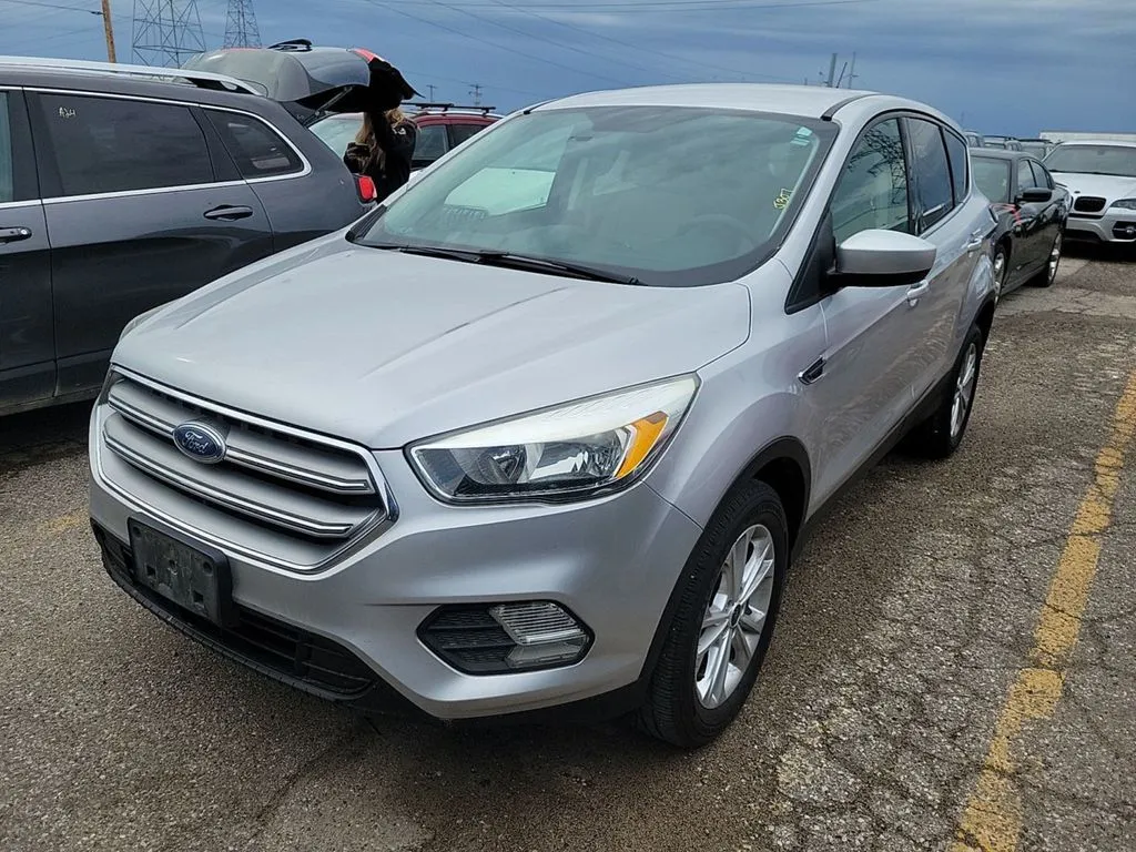 Silver 2017 Ford Escape SE for sale in Spring Lake, MI