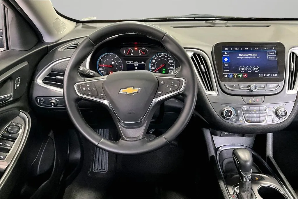 Chevrolet Malibu photo 8
