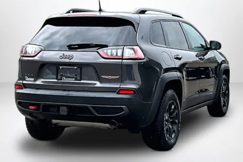 More photos of 2022 Jeep Cherokee Trailhawk at Lakeside Automotive Group, MI