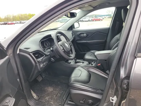 More photos of 2022 Jeep Cherokee Trailhawk at Lakeside Automotive Group, MI