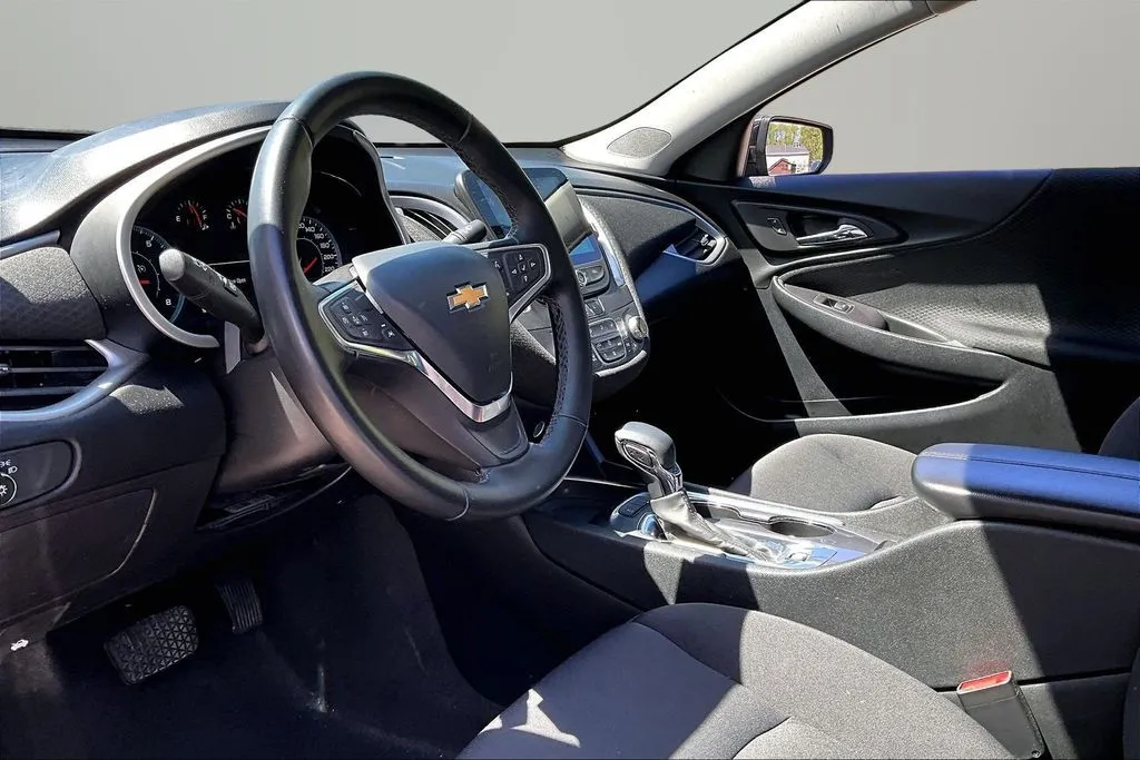 Chevrolet Malibu photo 15