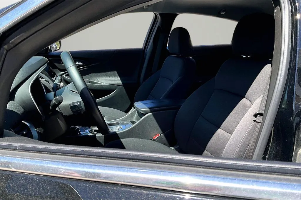 Chevrolet Malibu photo 19