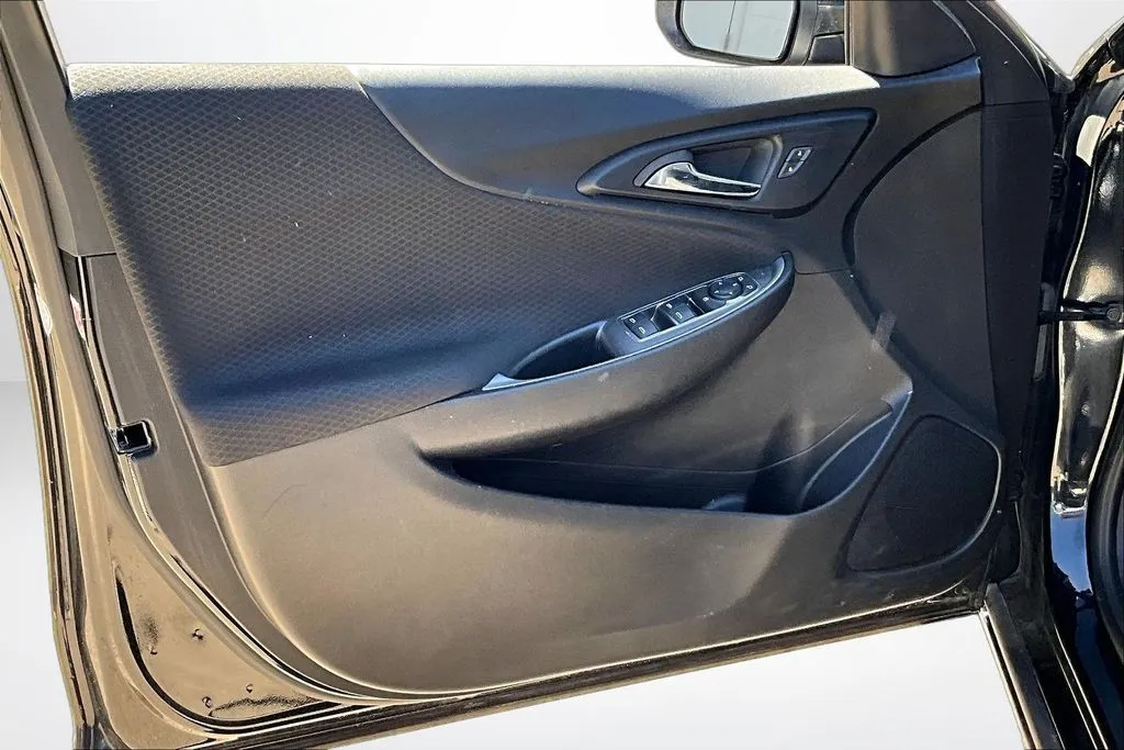 Chevrolet Malibu photo 18