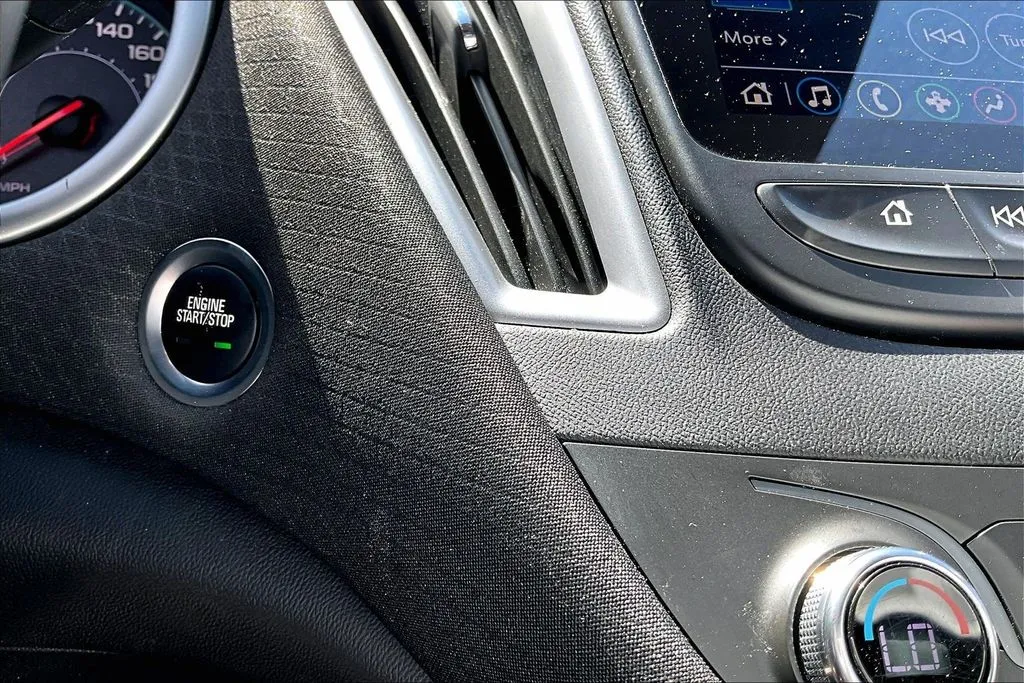 Chevrolet Malibu photo 14