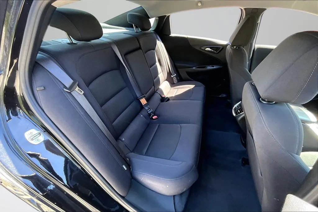Chevrolet Malibu photo 22