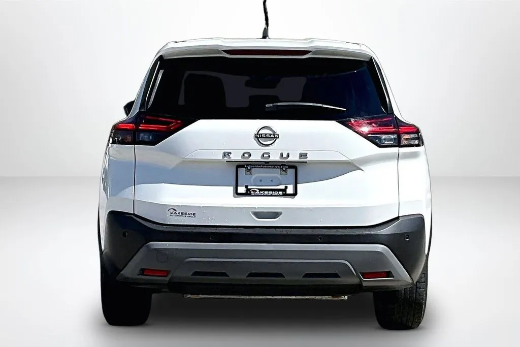 Nissan Rogue photo 6