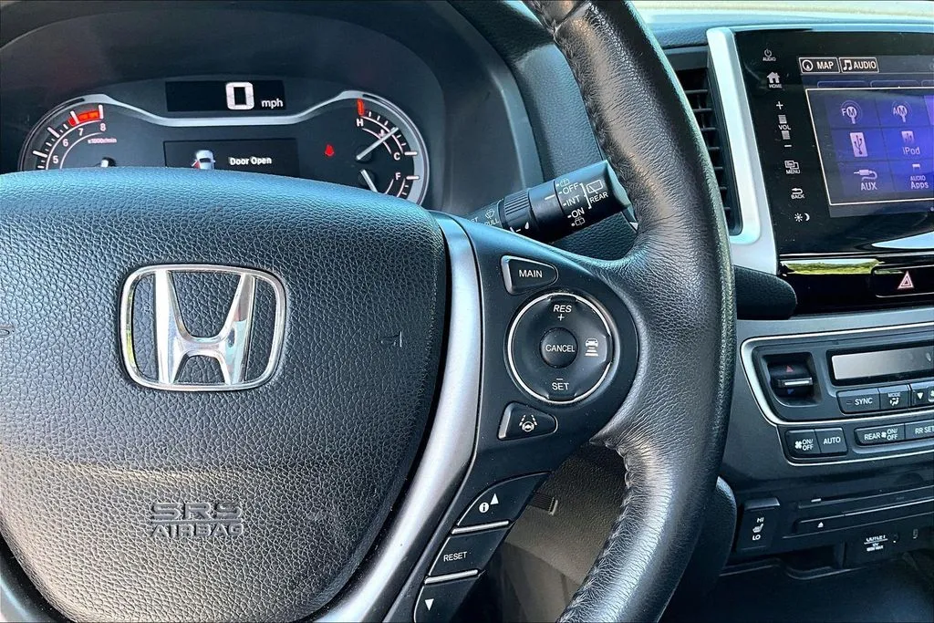 Honda Pilot photo 12