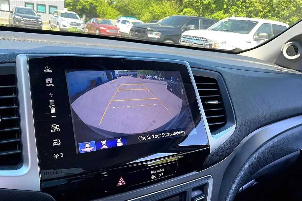 Honda Pilot photo 14