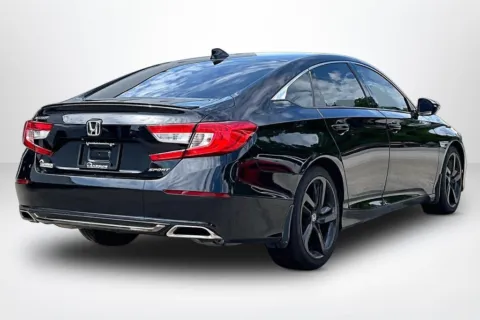 More photos of 2018 Honda Accord Sport at Lakeside Automotive Group, MI