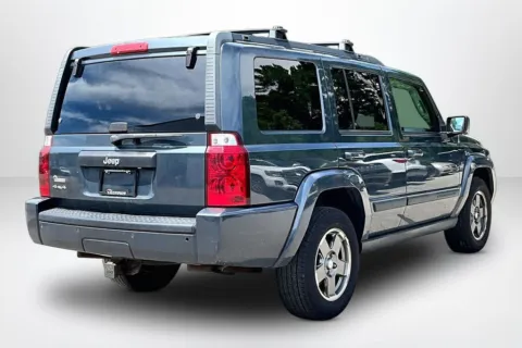 More photos of 2008 Jeep Commander Sport at Lakeside Automotive Group, MI