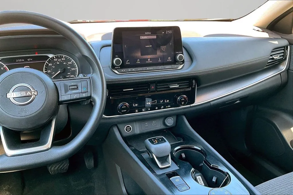 Nissan Rogue photo 9