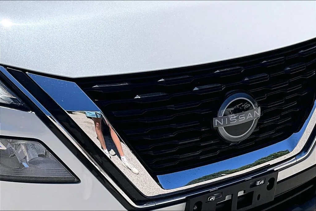 Nissan Rogue photo 32