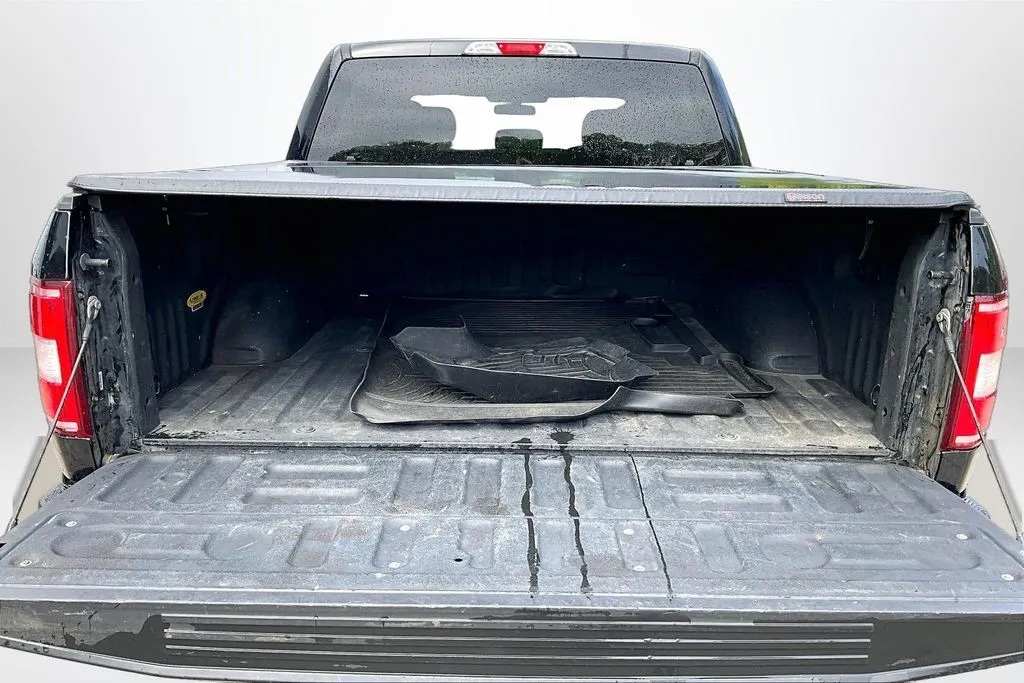 Ford F-150 photo 7