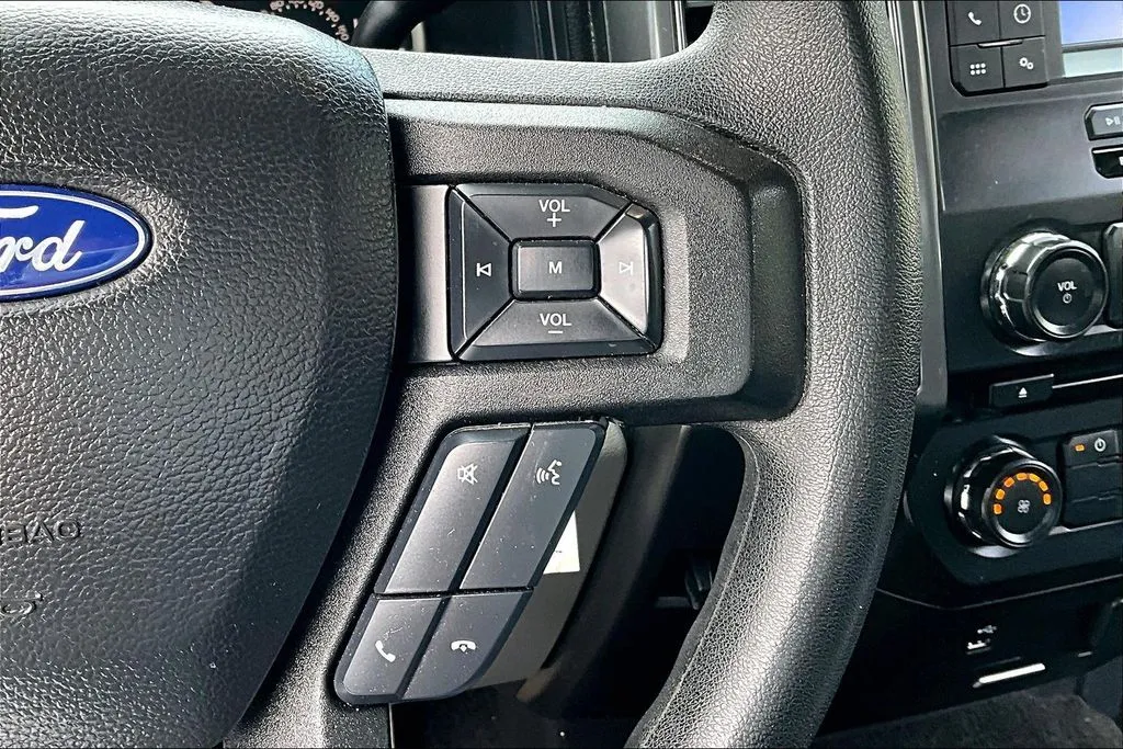 Ford F-150 photo 12