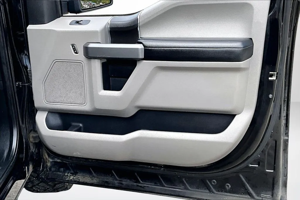 Ford F-150 photo 24