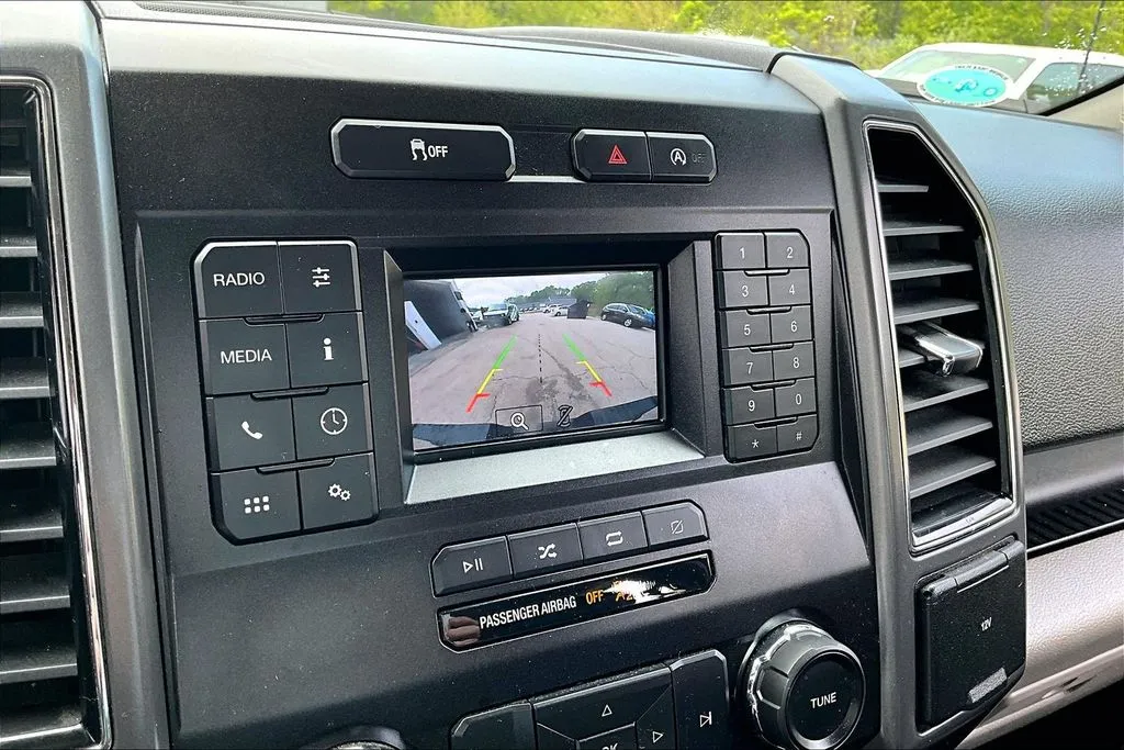Ford F-150 photo 14