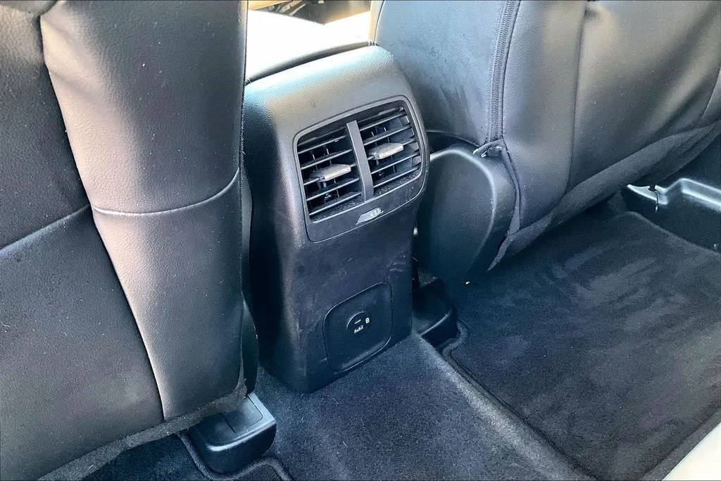 Ford Escape photo 10