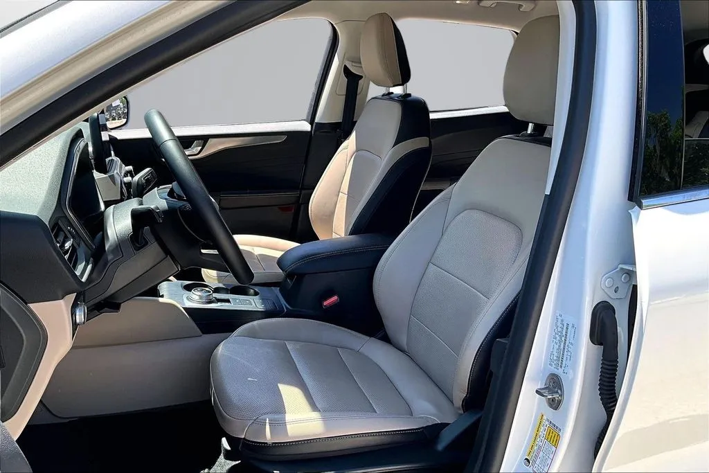 Ford Escape photo 21