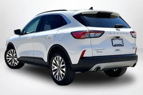 More photos of 2022 Ford Escape Hybrid Titanium at Lakeside Automotive Group, MI