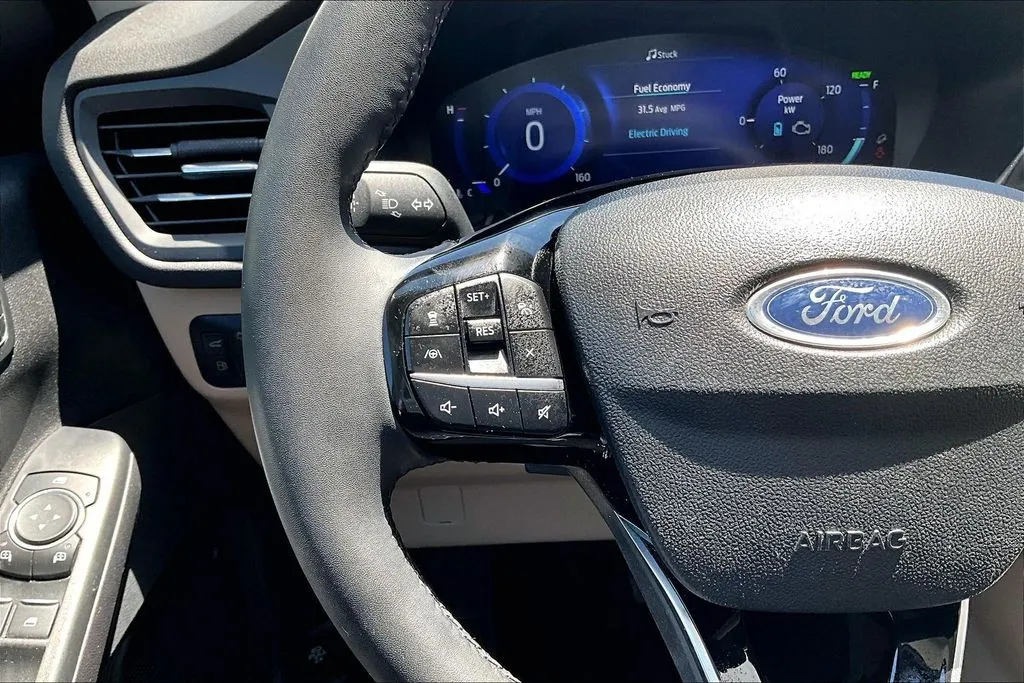 Ford Escape photo 11