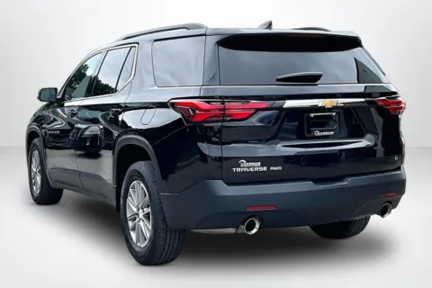 More photos of 2023 Chevrolet Traverse LT at Lakeside Automotive Group, MI
