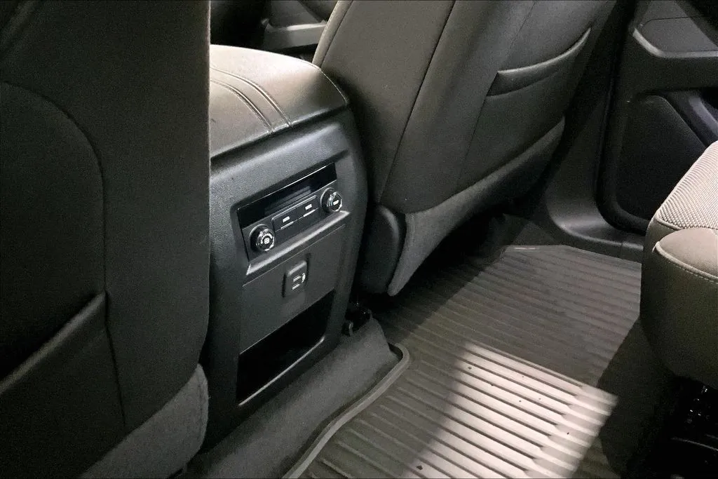 Chevrolet Traverse photo 10