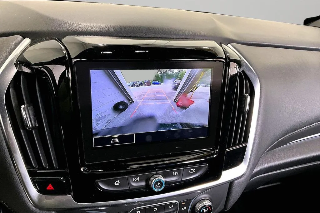 Chevrolet Traverse photo 14