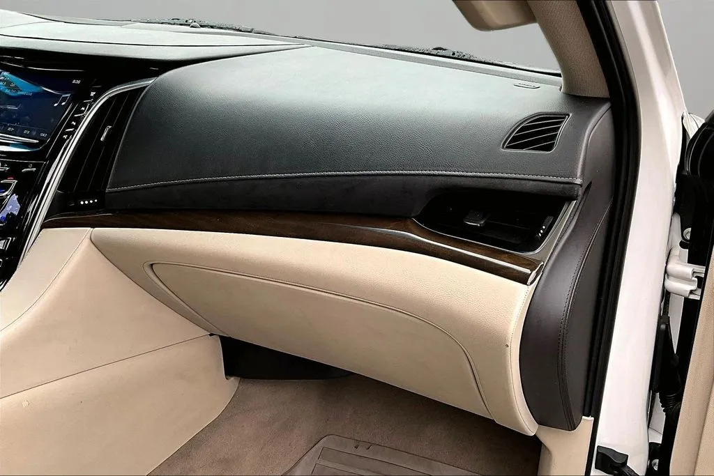 Cadillac Escalade photo 26