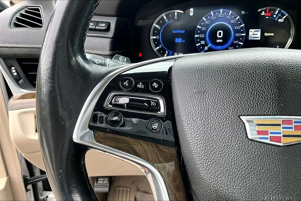 Cadillac Escalade photo 11