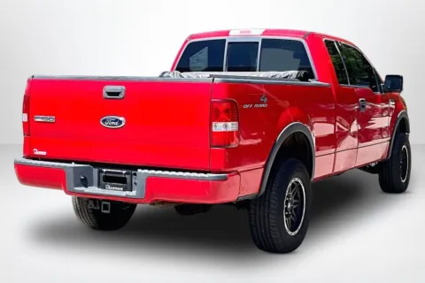 More photos of 2004 Ford F-150 XLT at Lakeside Automotive Group, MI