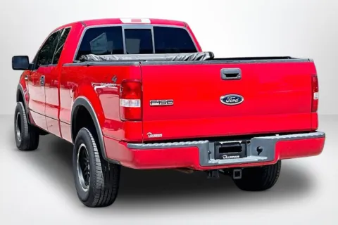 More photos of 2004 Ford F-150 XLT at Lakeside Automotive Group, MI