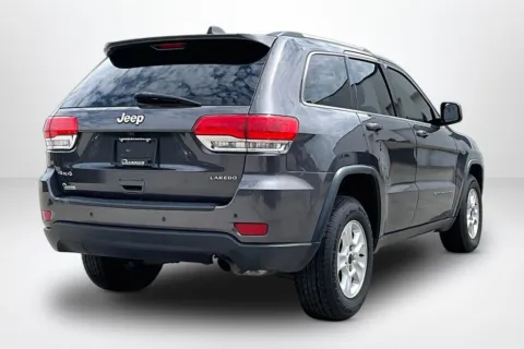 More photos of 2017 Jeep Grand Cherokee Laredo at Lakeside Automotive Group, MI