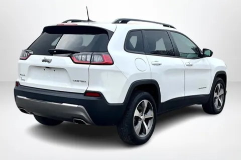 More photos of 2022 Jeep Cherokee Limited at Lakeside Automotive Group, MI