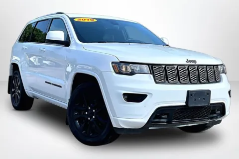 Another view of 2019 Jeep Grand Cherokee Altitude for sale in Spring Lake, MI at Lakeside Automotive Group