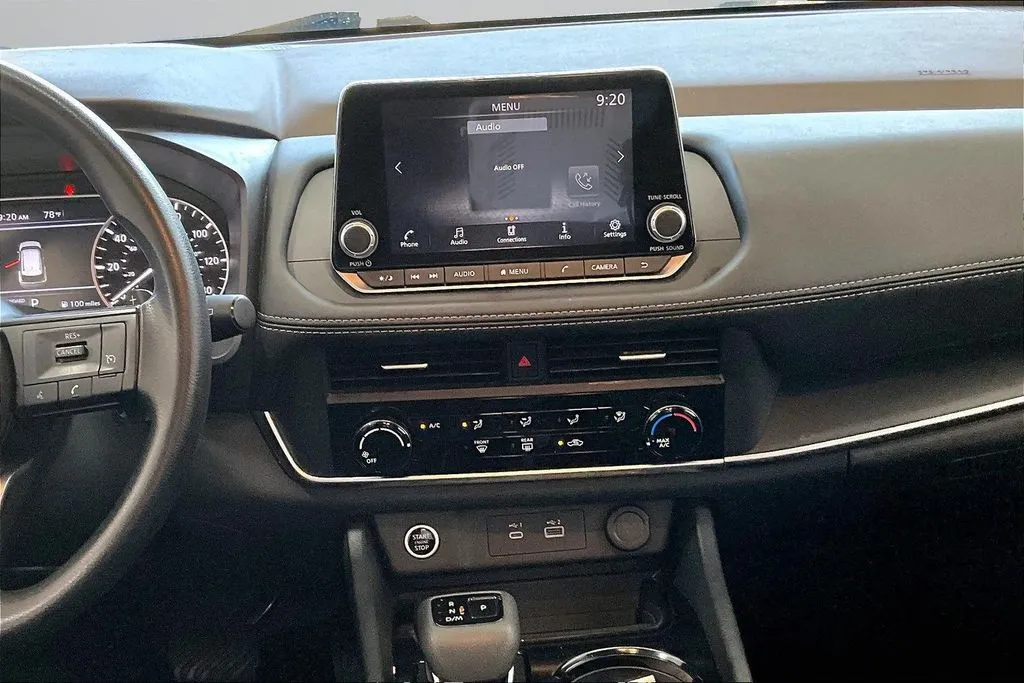 Nissan Rogue photo 9