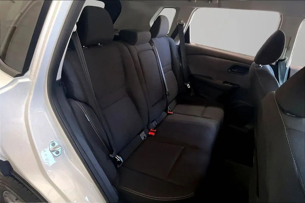 Nissan Rogue photo 24