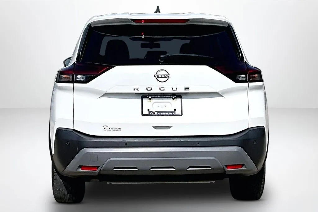 Nissan Rogue photo 6