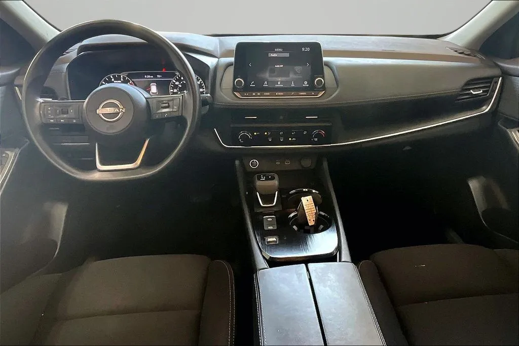 Nissan Rogue photo 7