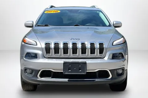 Photos of 2016 Jeep Cherokee Limited for sale in Spring Lake, MI at Lakeside Automotive Group