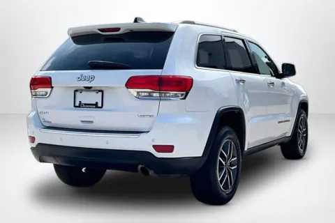 More photos of 2019 Jeep Grand Cherokee Limited at Lakeside Automotive Group, MI