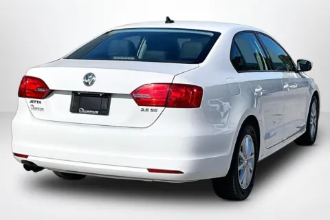 More photos of 2012 Volkswagen Jetta 2.5L SE at Lakeside Automotive Group, MI
