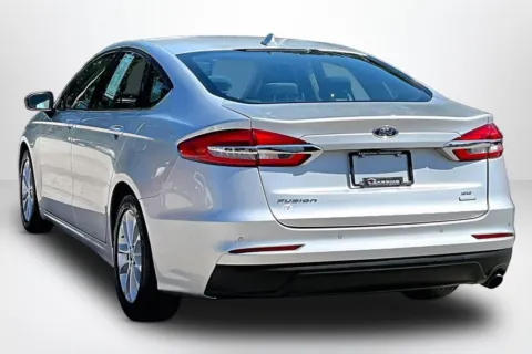 More photos of 2019 Ford Fusion SE at Lakeside Automotive Group, MI