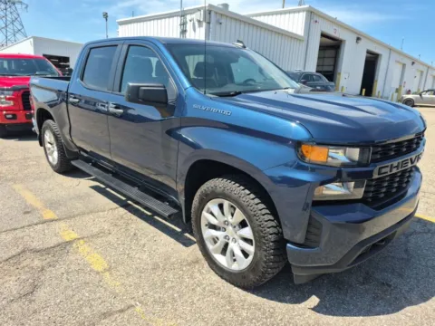 More photos of 2021 Chevrolet Silverado 1500 Custom at Lakeside Automotive Group, MI