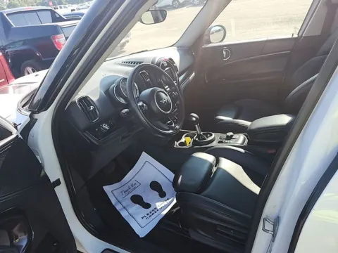 More photos of 2019 MINI Cooper S Countryman Cooper S ALL4 at Lakeside Automotive Group, MI